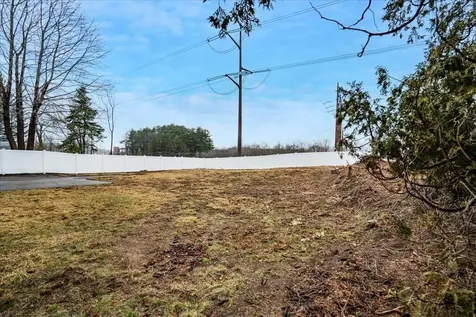 66 Coakley Road Portsmouth NH 03801