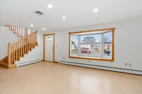 66 Coakley Road Portsmouth NH 03801