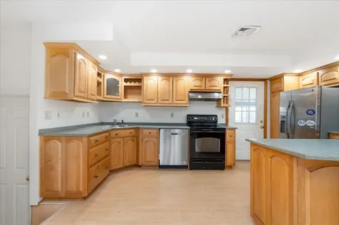 66 Coakley Road Portsmouth NH 03801