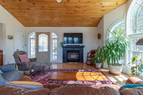 5118 Mack Mountain Road Cabot VT 05647
