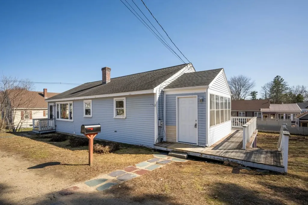 46 Walnut Street Rochester NH 03867