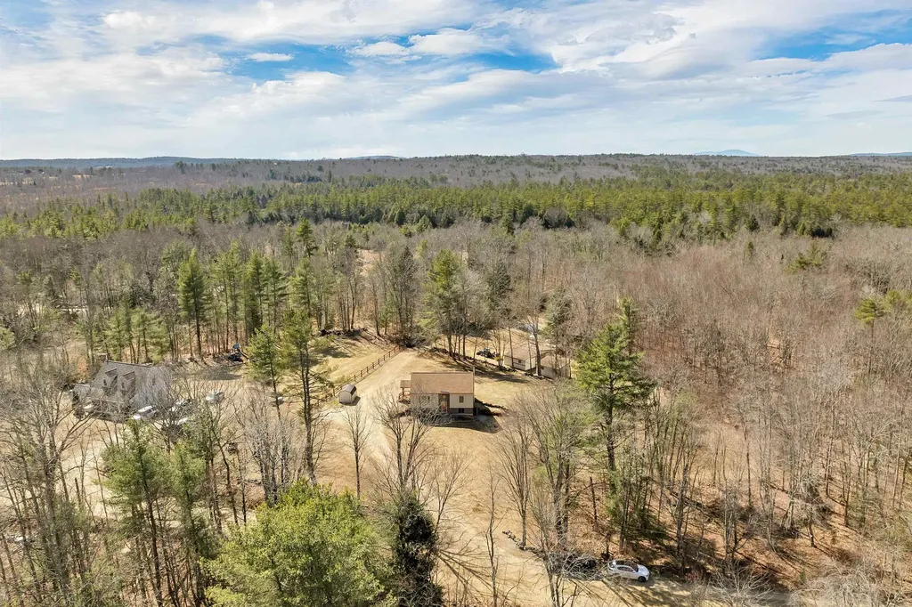 17 Ingalls Road Pittsfield NH 03263