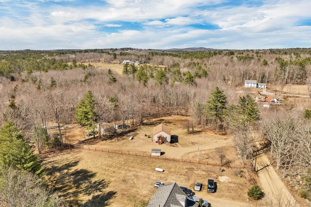 17 Ingalls Road Pittsfield NH 03263