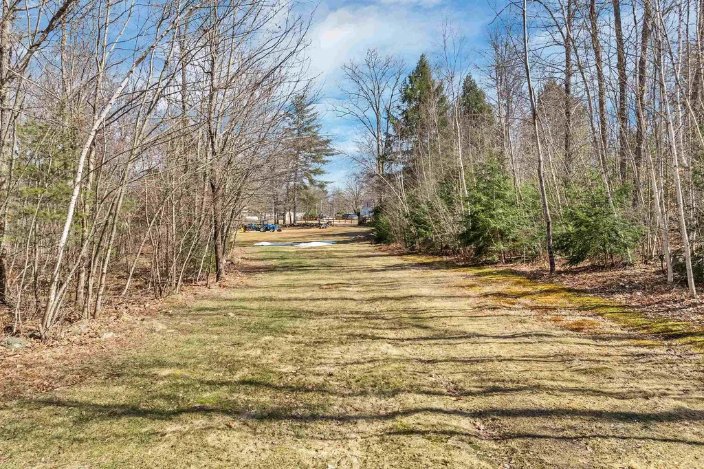 17 Ingalls Road Pittsfield NH 03263