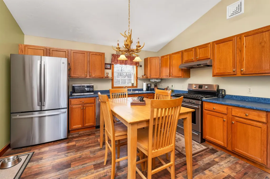 17 Ingalls Road Pittsfield NH 03263