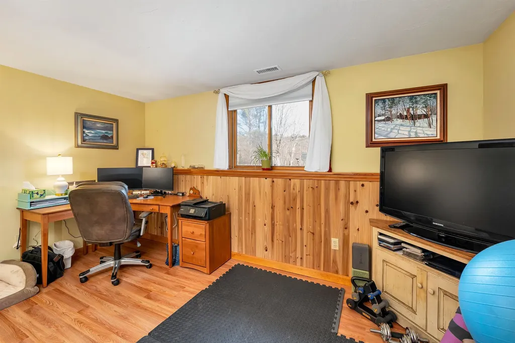 17 Ingalls Road Pittsfield NH 03263