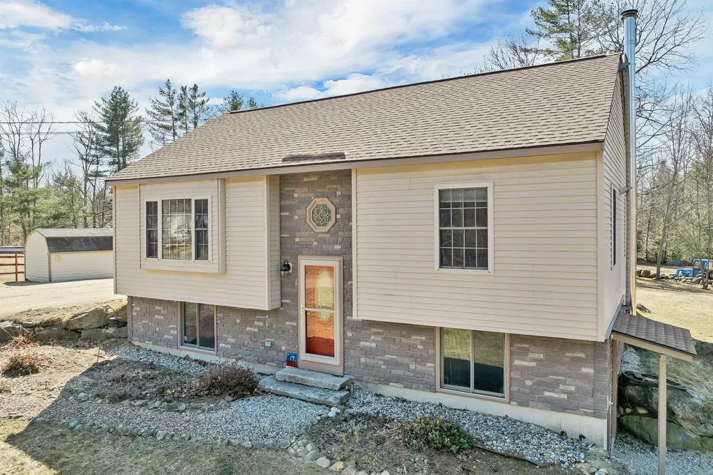 17 Ingalls Road Pittsfield NH 03263