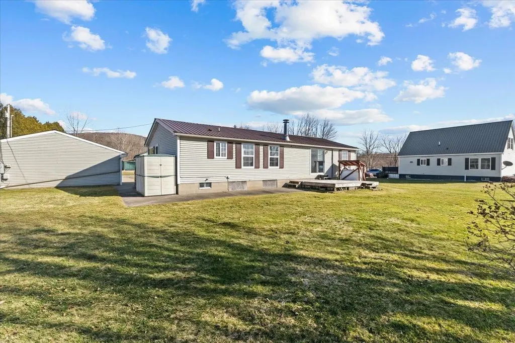 8 Leclaire Drive Milton VT 05468