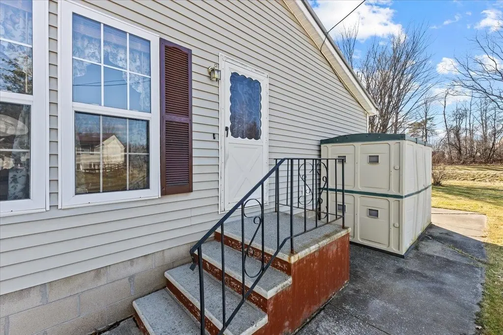 8 Leclaire Drive Milton VT 05468