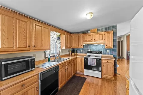 8 Leclaire Drive Milton VT 05468