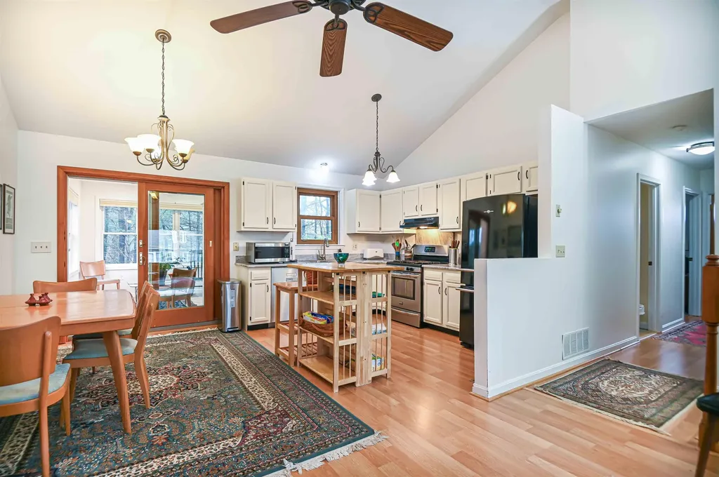 34 Cricket Lane Concord NH 03301