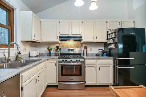 34 Cricket Lane Concord NH 03301