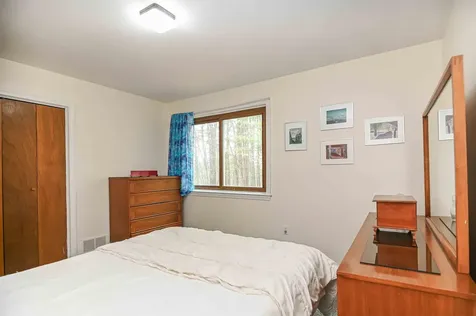 34 Cricket Lane Concord NH 03301