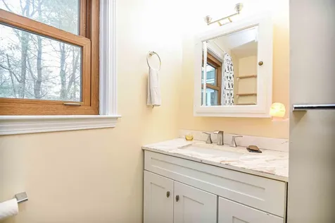 34 Cricket Lane Concord NH 03301