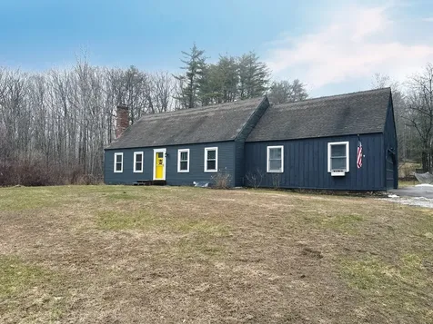 26 Woodlawn Avenue Northfield NH 03276
