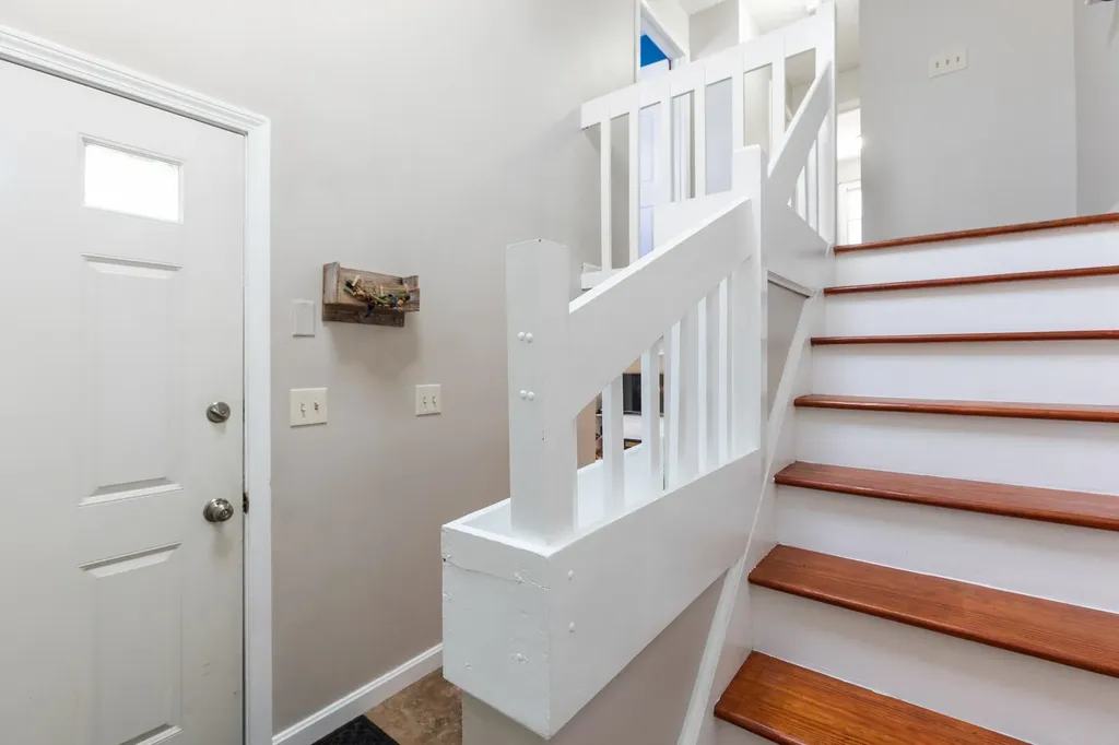 48 Chestnut Lane Colchester VT 05446