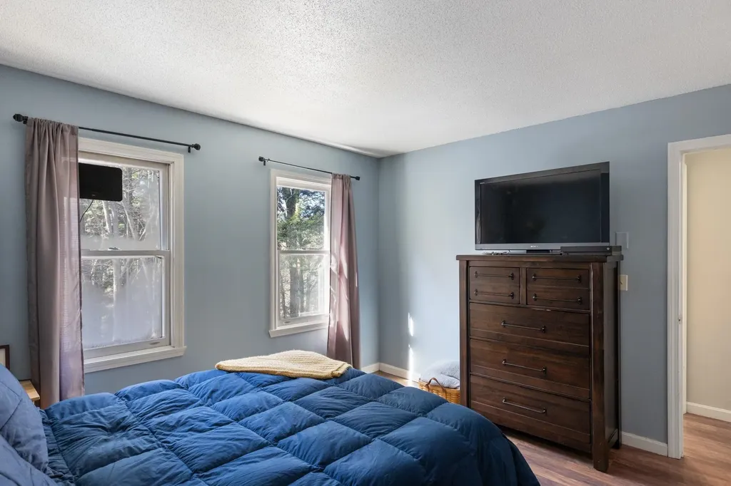 48 Chestnut Lane Colchester VT 05446