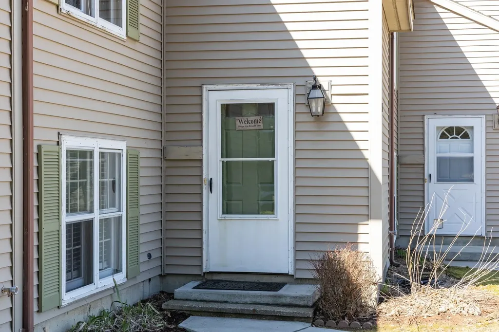 48 Chestnut Lane Colchester VT 05446