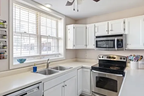 48 Chestnut Lane Colchester VT 05446