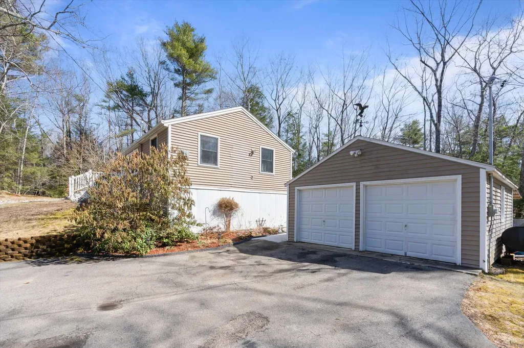 31 Boyle Lane Barrington NH 03825