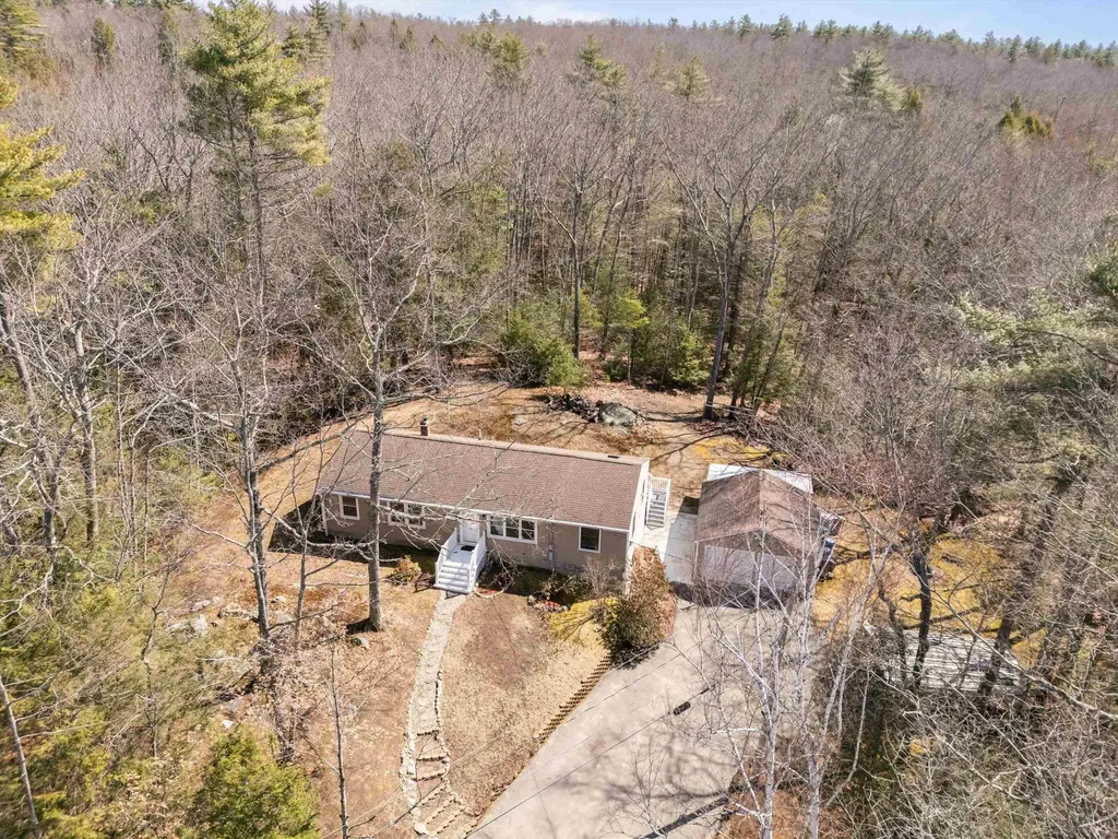 31 Boyle Lane Barrington NH 03825