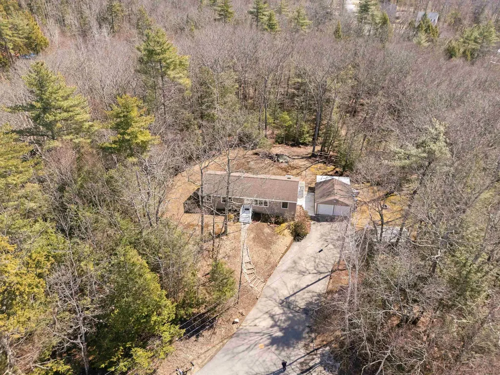 31 Boyle Lane Barrington NH 03825