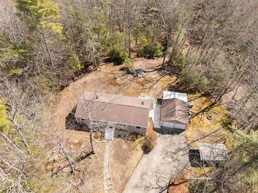31 Boyle Lane Barrington NH 03825