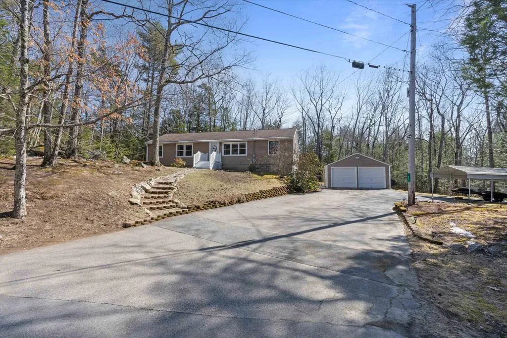 31 Boyle Lane Barrington NH 03825