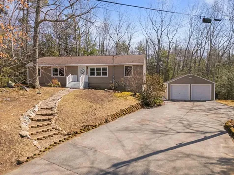 31 Boyle Lane Barrington NH 03825