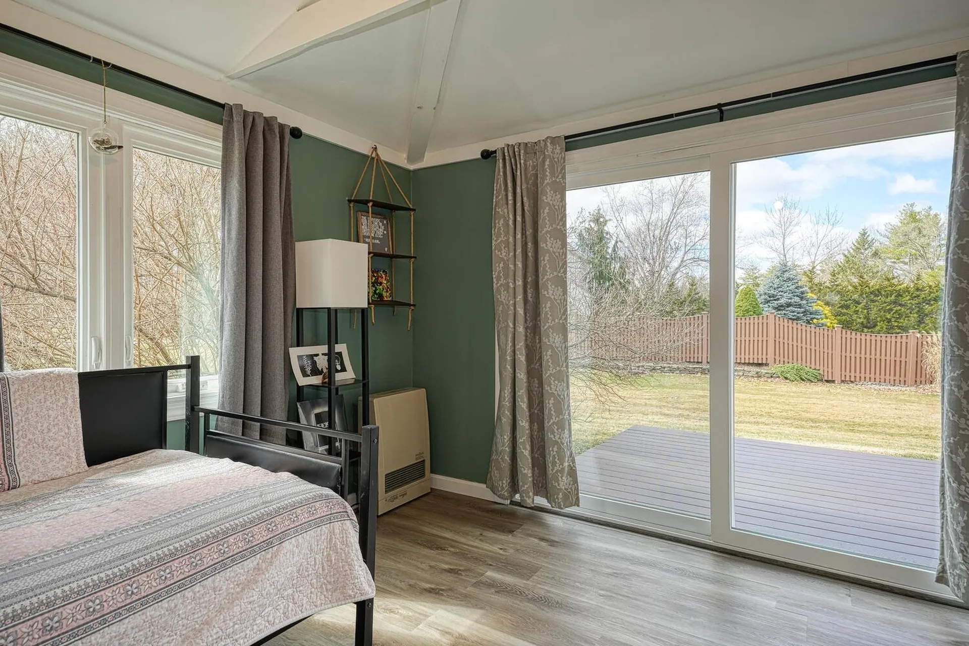 28 Tuttle Lane Dover NH 03820