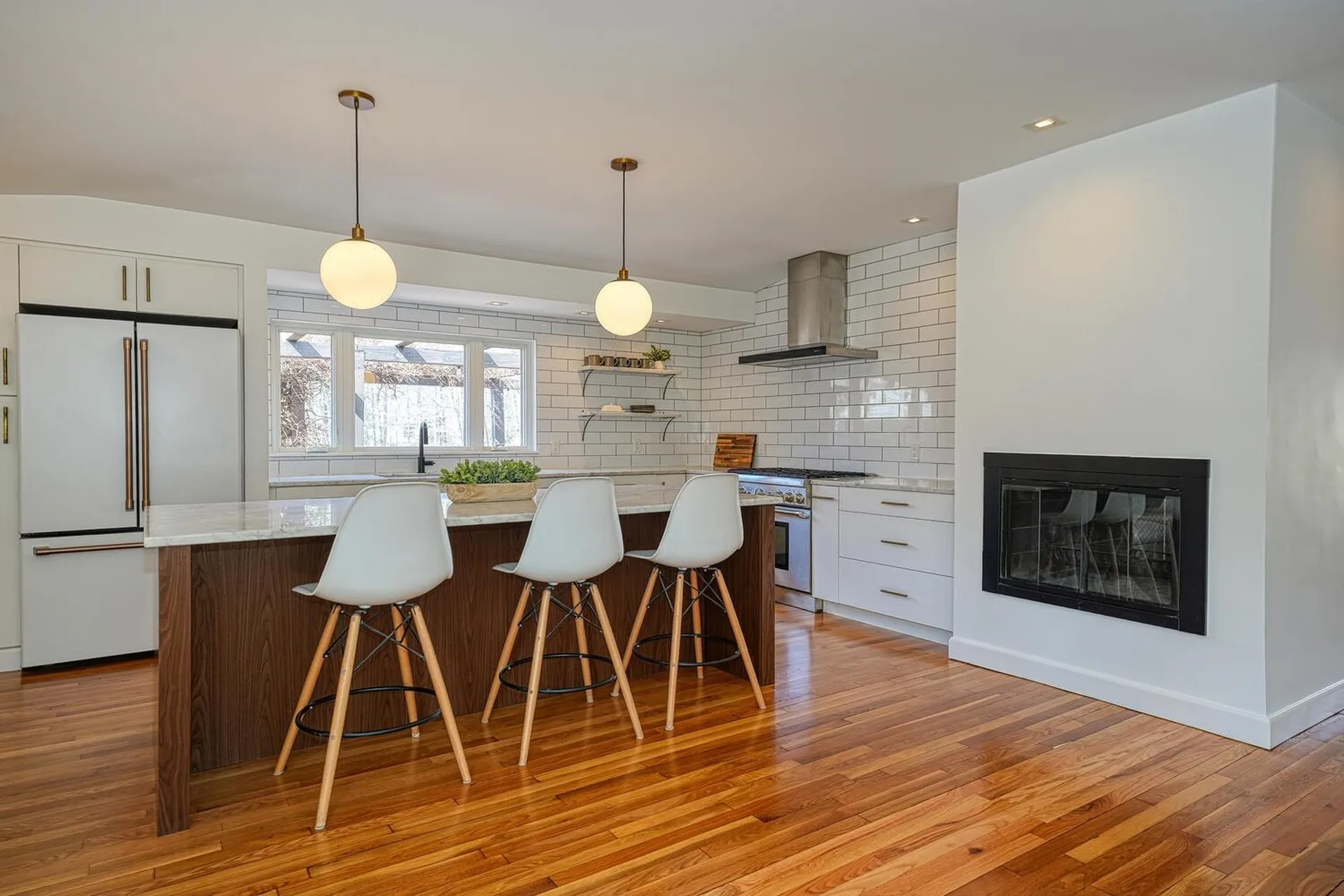 28 Tuttle Lane Dover NH 03820