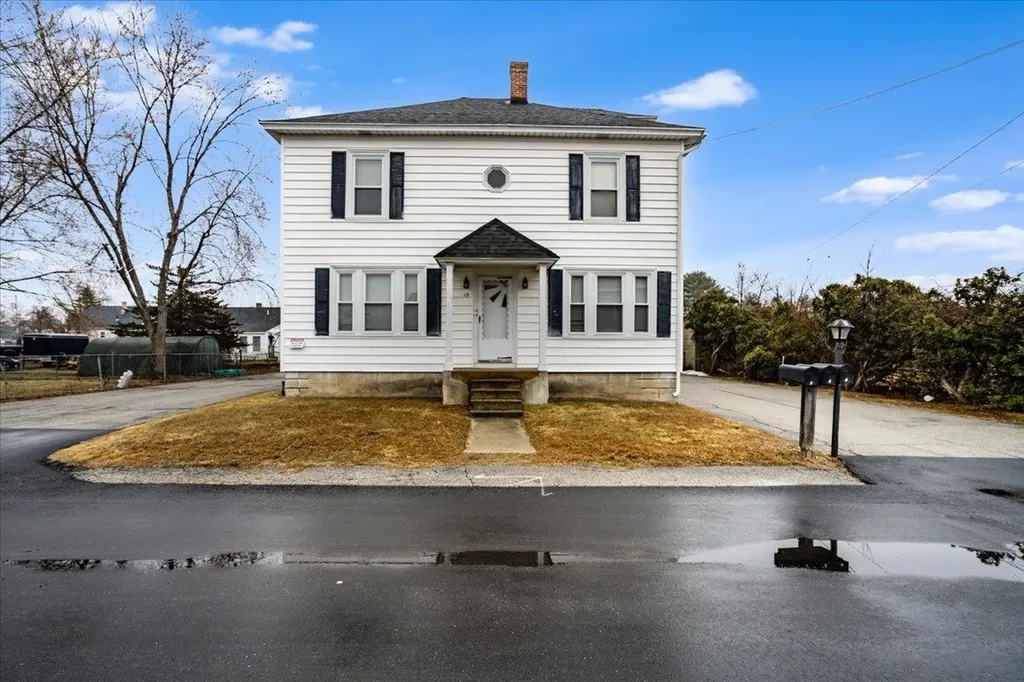 12 Albert Street Goffstown NH 03045