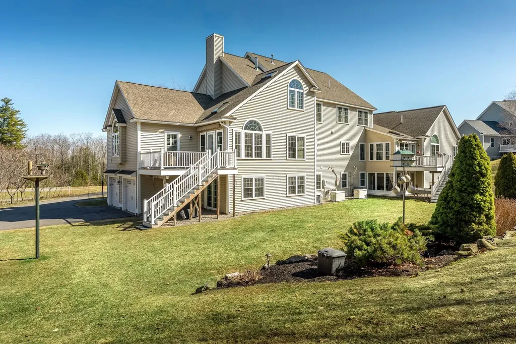 57 Granite Lane Chester NH 03036