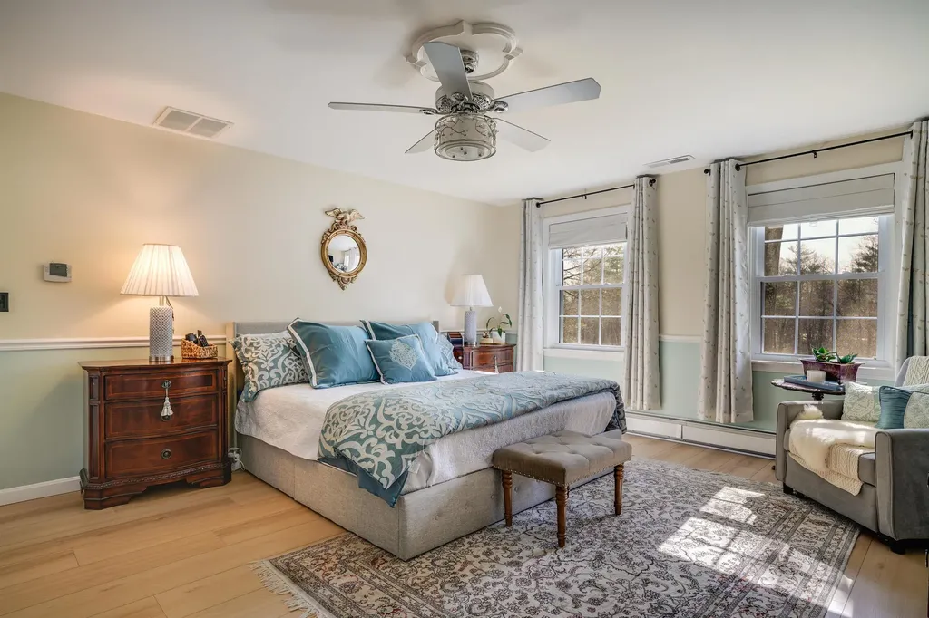 8 Stoneybrook Lane Salem NH 03079