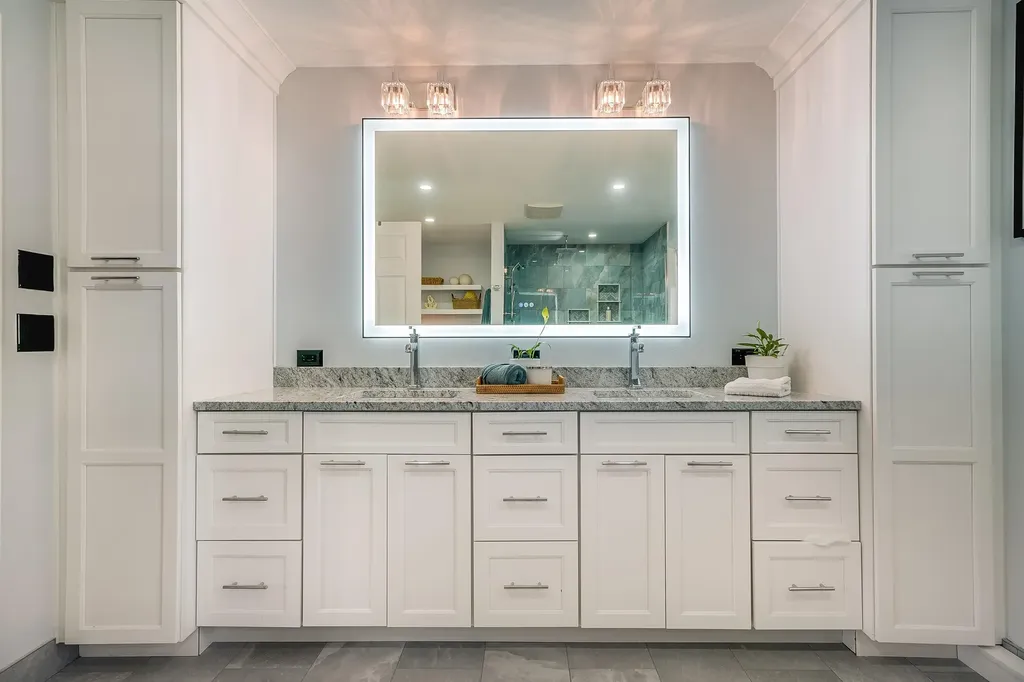 8 Stoneybrook Lane Salem NH 03079