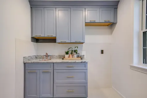 8 Stoneybrook Lane Salem NH 03079