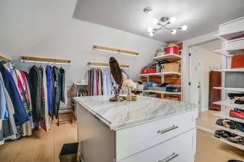 8 Stoneybrook Lane Salem NH 03079