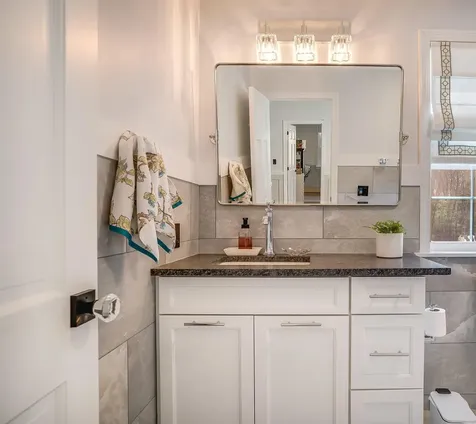 8 Stoneybrook Lane Salem NH 03079