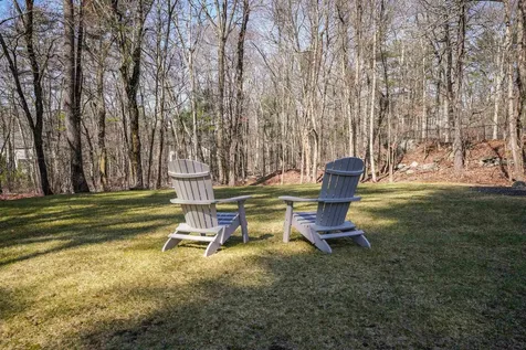 8 Stoneybrook Lane Salem NH 03079