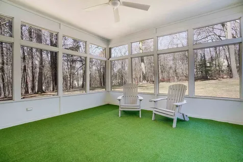 8 Stoneybrook Lane Salem NH 03079