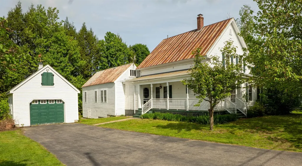 38 Pollard Street Conway NH 03818