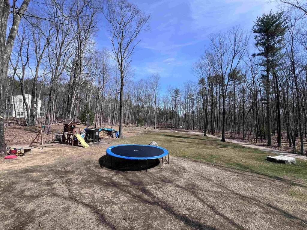 7 Prevere Road Raymond NH 03077