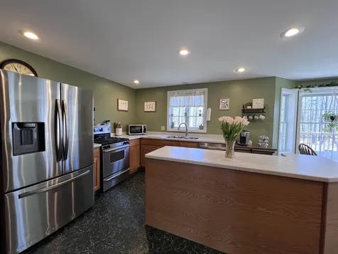 7 Prevere Road Raymond NH 03077