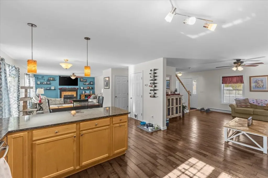 39 James Way Colchester VT 05446