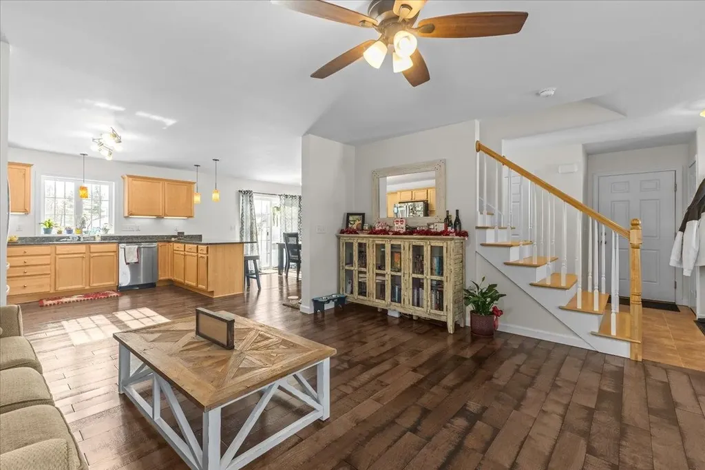 39 James Way Colchester VT 05446