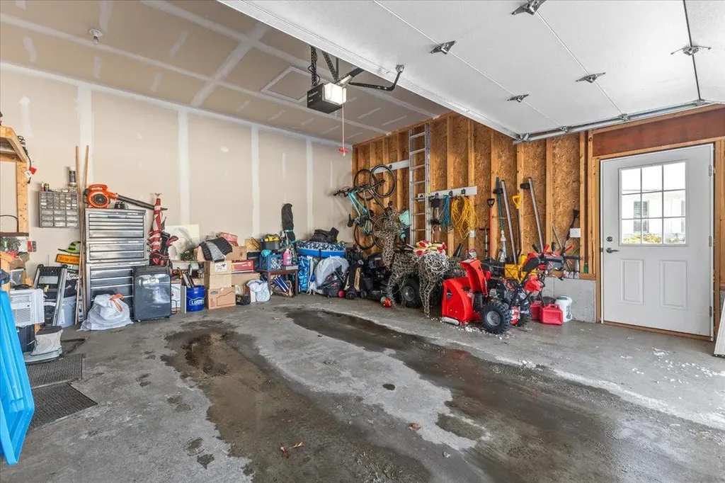 39 James Way Colchester VT 05446