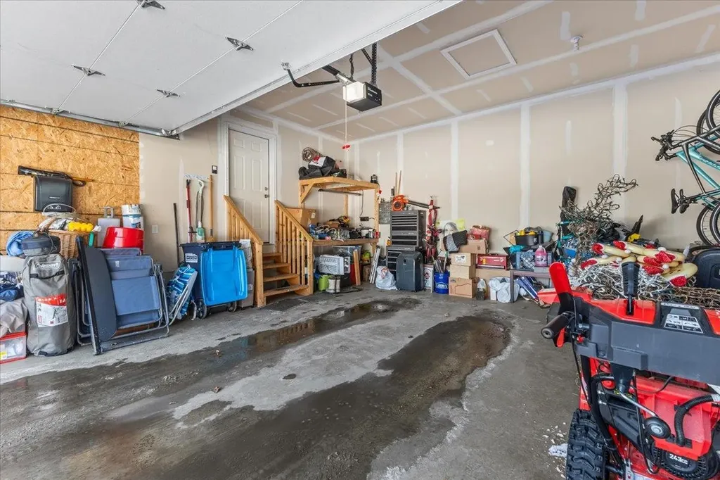 39 James Way Colchester VT 05446