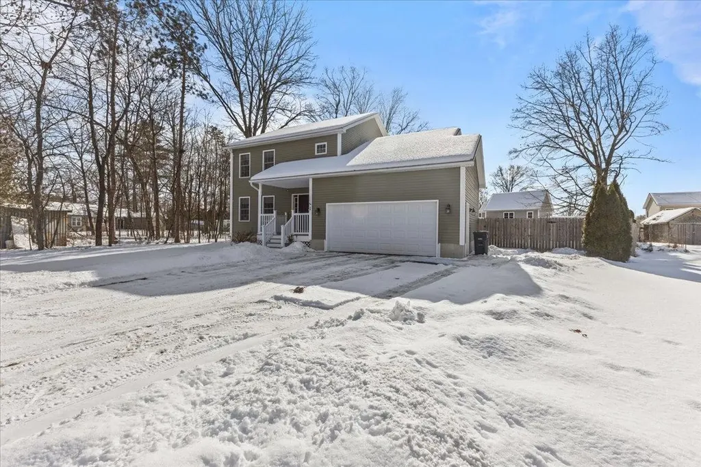 39 James Way Colchester VT 05446