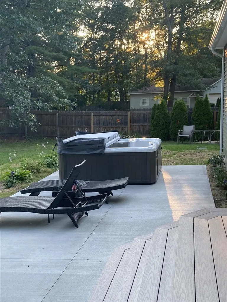 39 James Way Colchester VT 05446