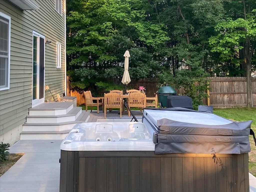 39 James Way Colchester VT 05446